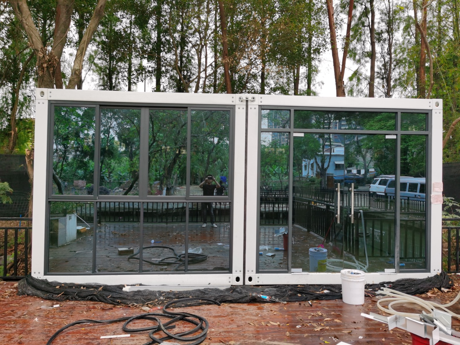 Expandable container house